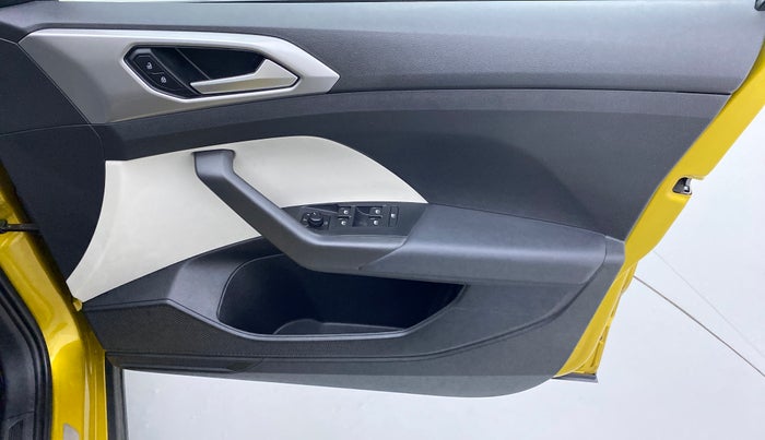 2021 Volkswagen TAIGUN GT PLUS 1.5 TSI DSG, Petrol, Automatic, 17,261 km, Driver Side Door Panels Control