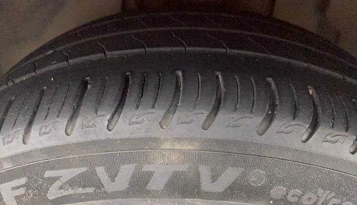 2021 Tata ALTROZ XZ PETROL, Petrol, Manual, 34,109 km, Left Front Tyre Tread