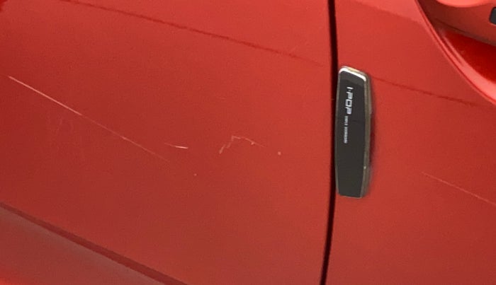 2021 Tata ALTROZ XZ PETROL, Petrol, Manual, 34,109 km, Right rear door - Minor scratches