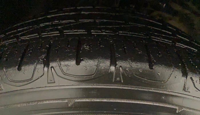 2018 Jeep Compass LONGITUDE 2.0 DIESEL, Diesel, Manual, 44,734 km, Left Rear Tyre Tread