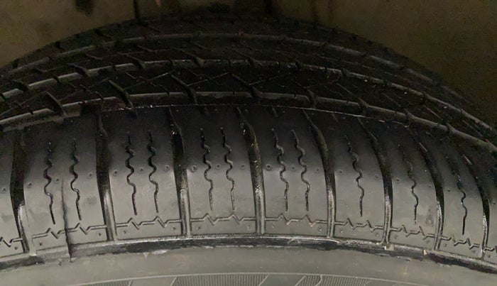 2018 Jeep Compass LONGITUDE 2.0 DIESEL, Diesel, Manual, 44,734 km, Left Front Tyre Tread