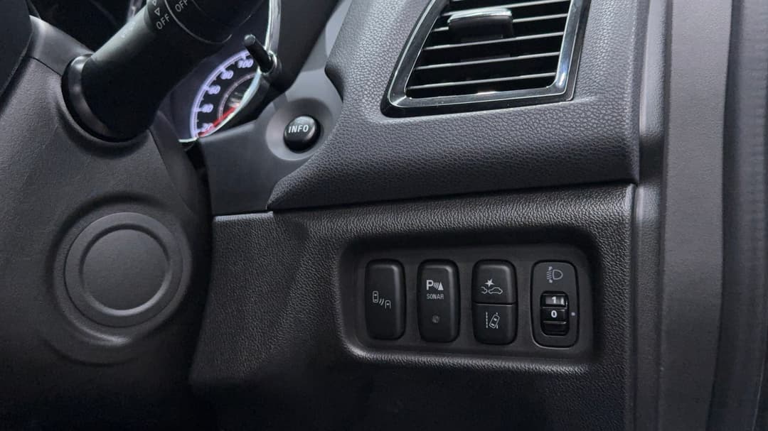 2022 Mitsubishi ASX Ls (2WD), Automatic, 31764 km, Utility Switches/Buttons