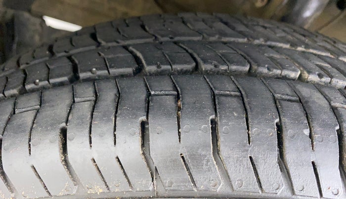 2017 Maruti Dzire VXI, Petrol, Manual, 49,948 km, Left Front Tyre Tread