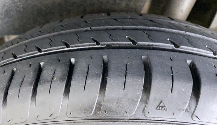 2017 Maruti Dzire VXI, Petrol, Manual, 49,948 km, Left Rear Tyre Tread