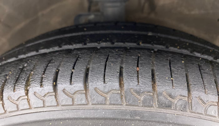 2018 Maruti Celerio ZXI (O), Petrol, Manual, 83,374 km, Right Front Tyre Tread