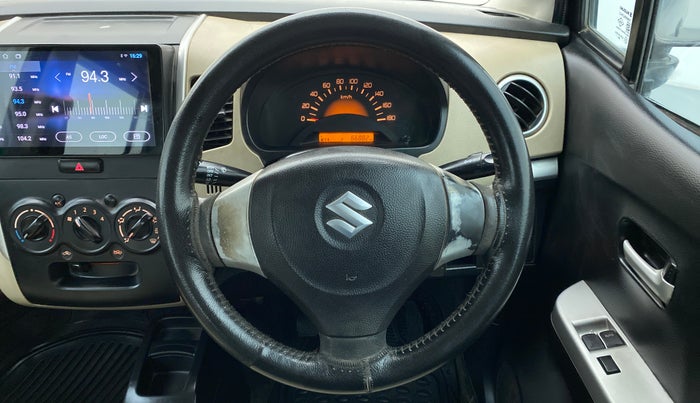 2017 Maruti Wagon R 1.0 LXI CNG, CNG, Manual, 66,924 km, Steering Wheel Close Up