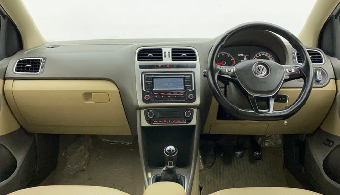 2015 Volkswagen Vento HIGHLINE 1.6 MPI, Petrol, Manual, 98,990 km, Dashboard