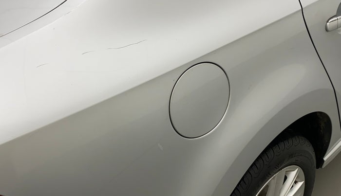 2015 Volkswagen Vento HIGHLINE 1.6 MPI, Petrol, Manual, 98,990 km, Right quarter panel - Minor scratches