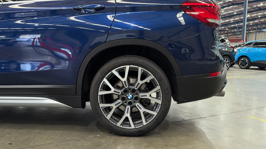 2020 BMW X1 sDrive 20i, Automatic, 53769 km, Left Rear Wheel