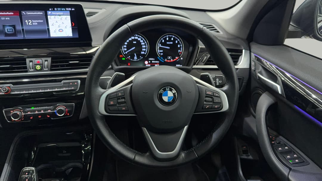 2020 BMW X1 sDrive 20i, Automatic, 53769 km, Steering Wheel Close-up