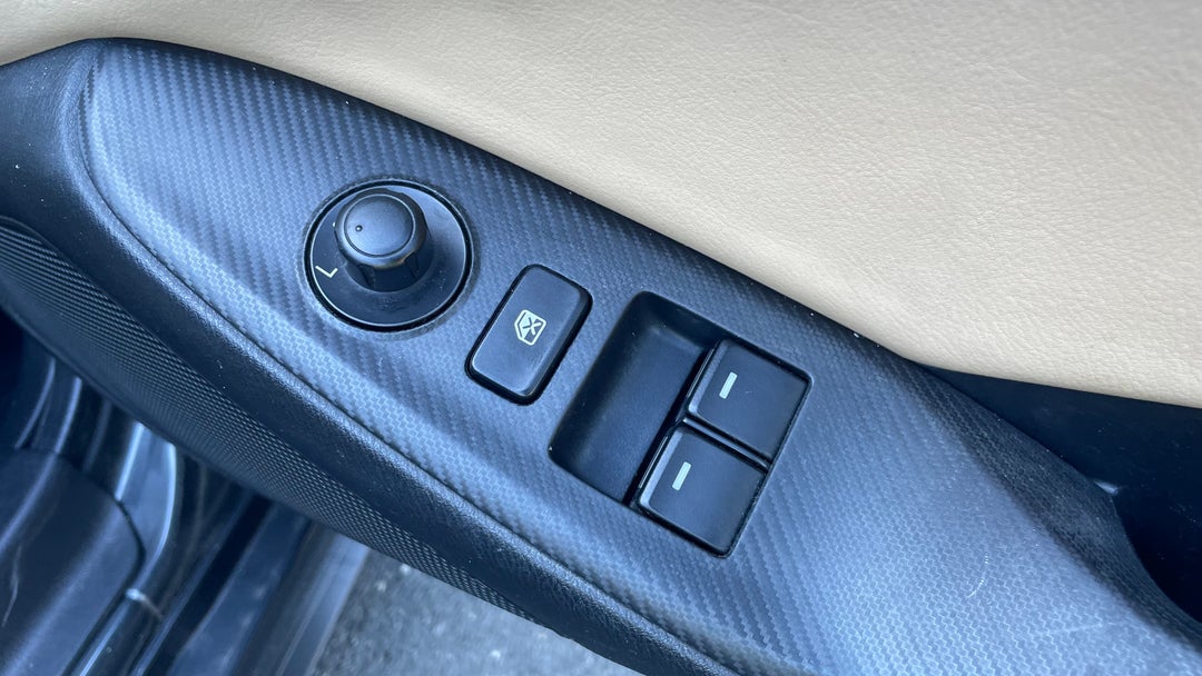 2015 Mazda MX-5 Gt, Automatic, 119255 km, Drivers Side Door Panel Controls