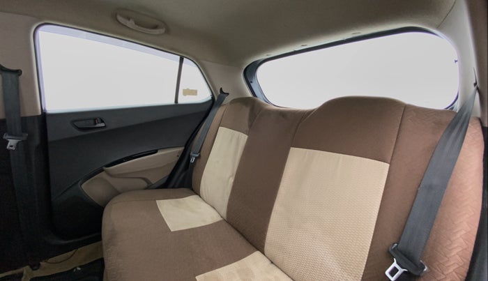2017 Hyundai Grand i10 MAGNA 1.2 KAPPA VTVT, Petrol, Manual, 21,085 km, Right Side Rear Door Cabin