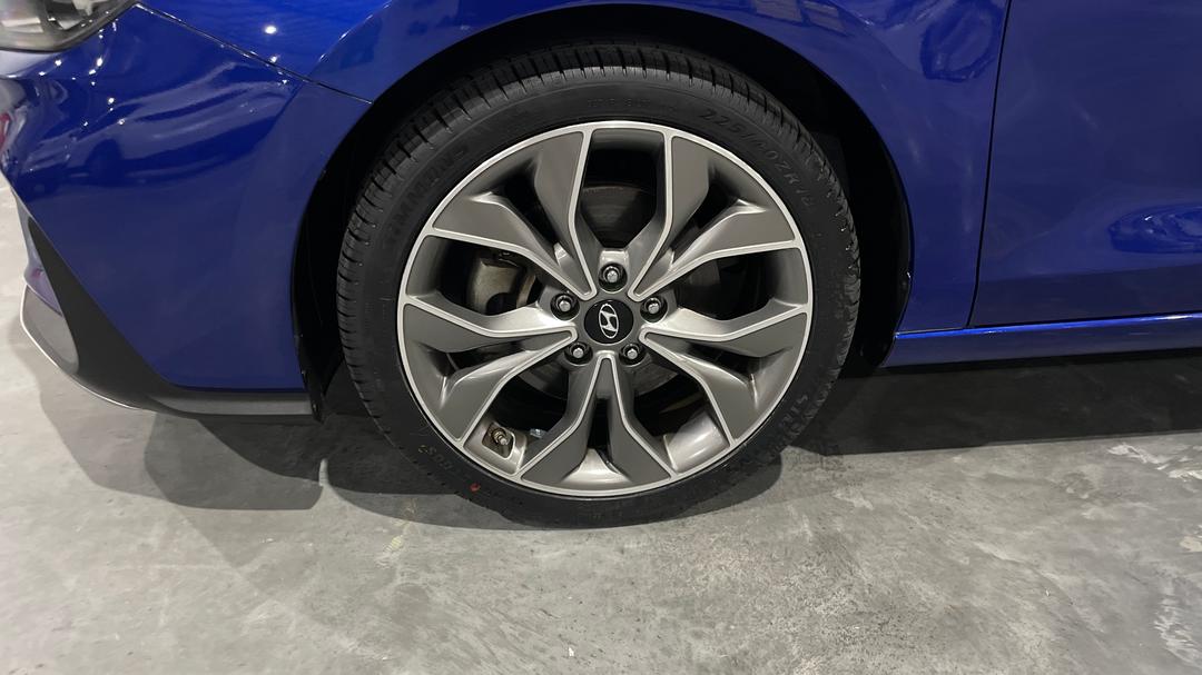 2019 Hyundai i30 N Line, Automatic, 43982 km, Left Front Wheel