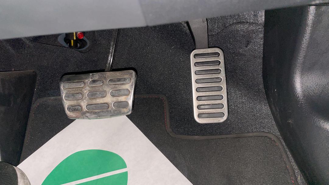 2019 Hyundai i30 N Line, Automatic, 43982 km, Pedals and Footmat
