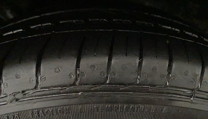 2018 Ford FREESTYLE TREND 1.2 PETROL, Petrol, Manual, 33,203 km, Left Rear Tyre Tread