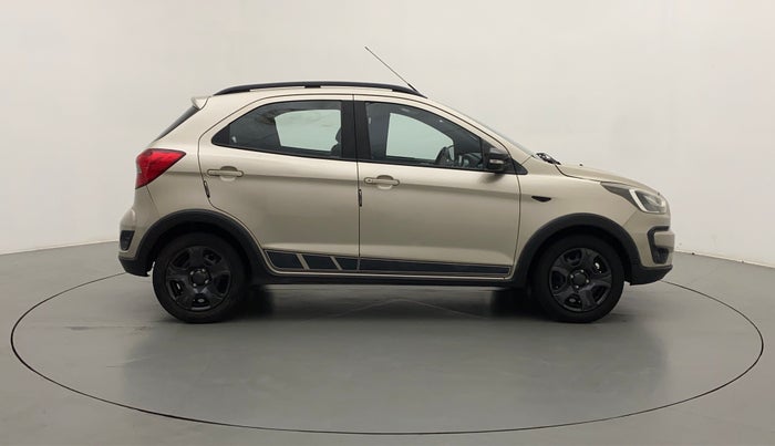 2018 Ford FREESTYLE TREND 1.2 PETROL, Petrol, Manual, 33,203 km, Right Side