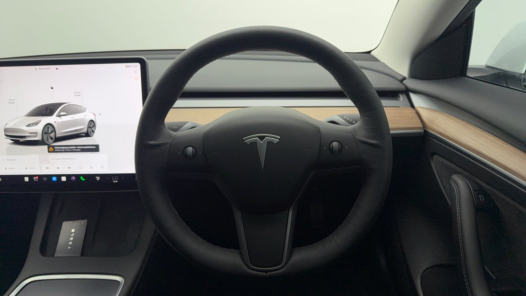 2022 Tesla Model 3 Rear-wheel Drive, Automatic, 39977 km, Steering Wheel Close-up