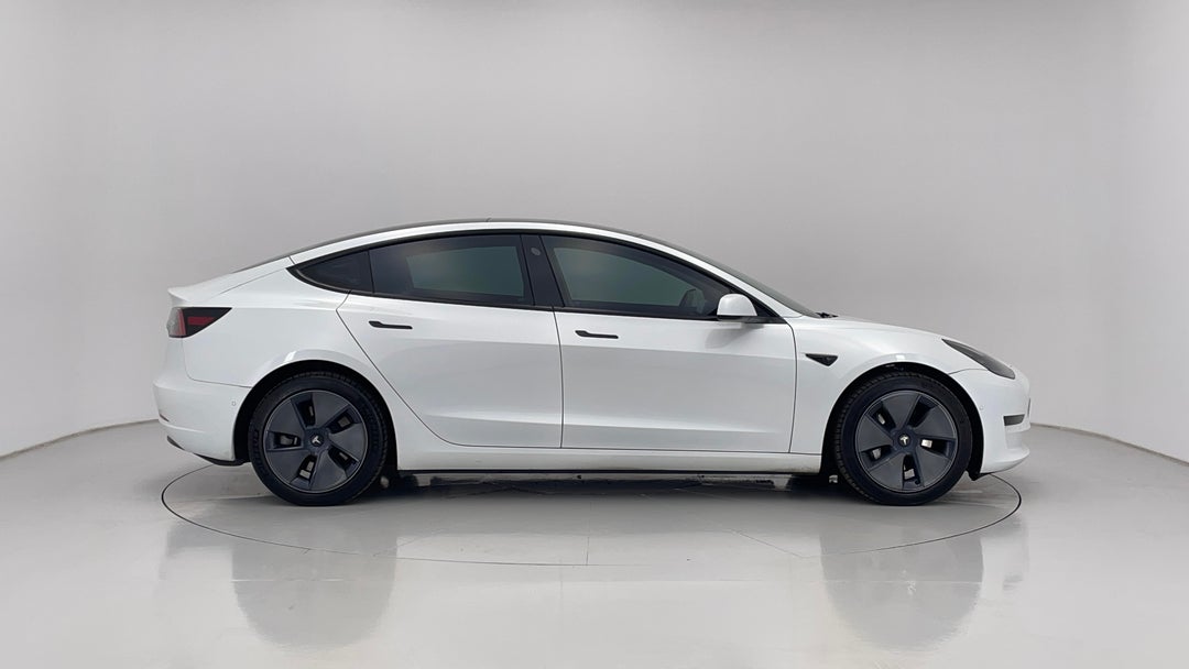 2022 Tesla Model 3 Rear-wheel Drive, Automatic, 39977 km, Right Side View