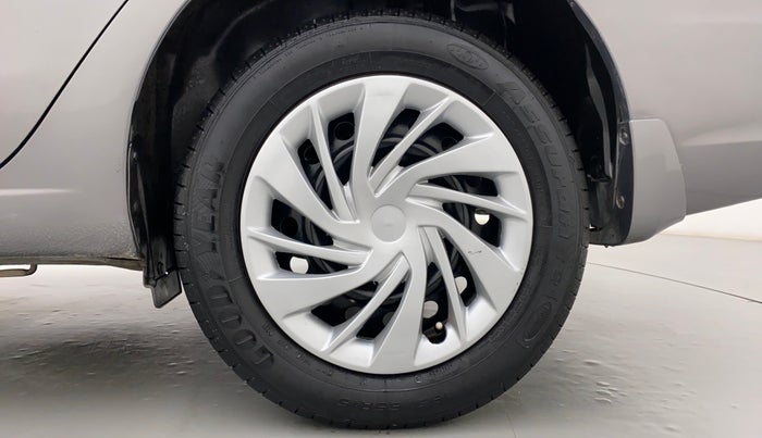 2015 Maruti Ciaz VDI+ SHVS, Diesel, Manual, 95,945 km, Left Rear Wheel