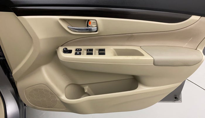 2015 Maruti Ciaz VDI+ SHVS, Diesel, Manual, 95,945 km, Driver Side Door Panels Control