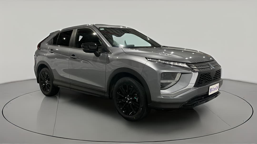 2023 Mitsubishi Eclipse Cross Ls Black Edition (2WD), Automatic, 31599 km, Right Front Diagonal (45- Degree) View