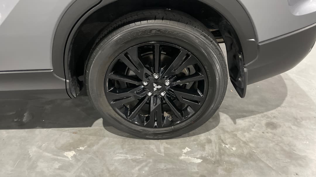 2023 Mitsubishi Eclipse Cross Ls Black Edition (2WD), Automatic, 31599 km, Left Rear Wheel
