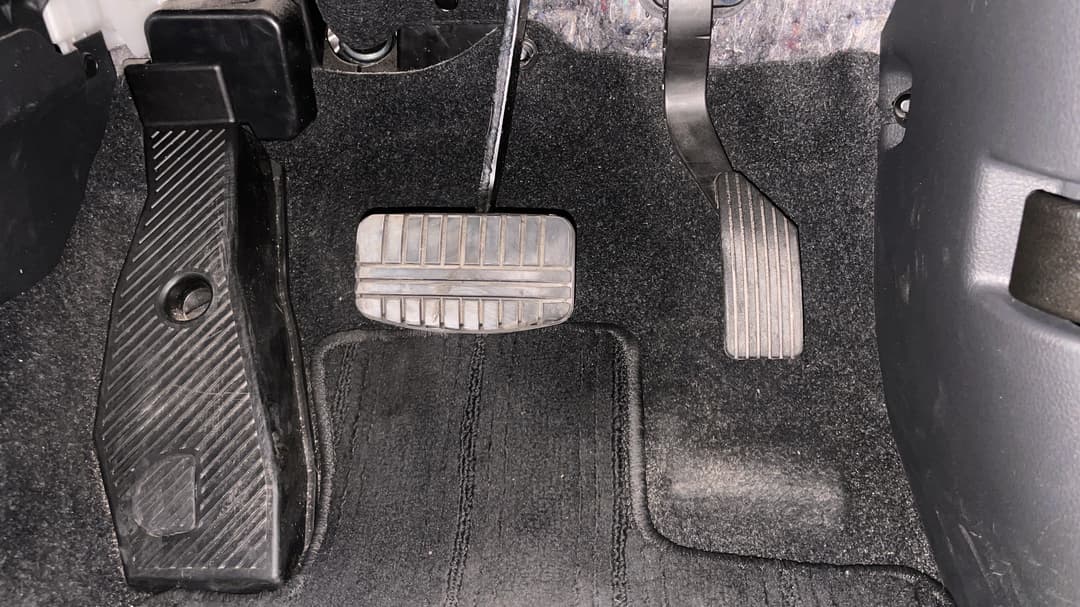 2023 Mitsubishi Eclipse Cross Ls Black Edition (2WD), Automatic, 31599 km, Pedals and Footmat