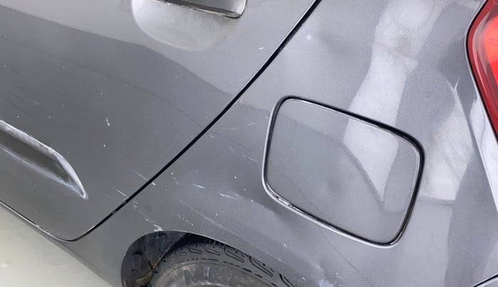2011 Hyundai i10 ERA 1.1 IRDE, CNG, Manual, 76,520 km, Left quarter panel - Slightly dented