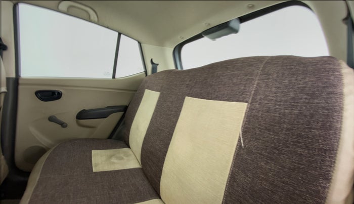 2011 Hyundai i10 ERA 1.1 IRDE, CNG, Manual, 76,520 km, Right Side Rear Door Cabin