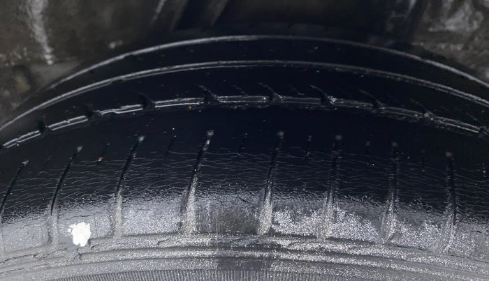 2015 Honda City SV CVT PETROL, Petrol, Automatic, 52,505 km, Left Rear Tyre Tread