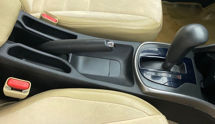 2015 Honda City SV CVT PETROL, Petrol, Automatic, 52,505 km, Gear Lever