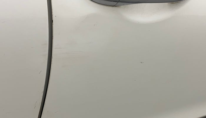 2016 Hyundai Elite i20 ASTA 1.2 (O), Petrol, Manual, 46,941 km, Driver-side door - Minor scratches