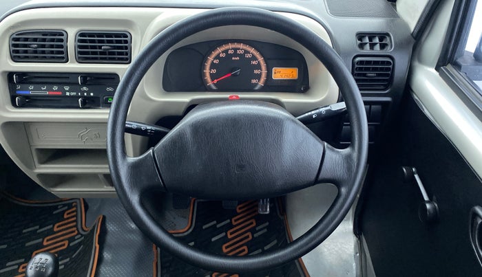 2018 Maruti Eeco 5 STR WITH AC PLUSHTR, Petrol, Manual, 41,679 km, Steering Wheel Close Up