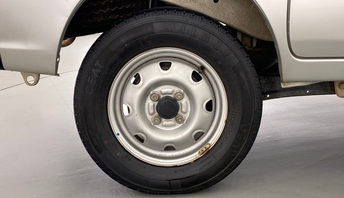2018 Maruti Eeco 5 STR WITH AC PLUSHTR, Petrol, Manual, 41,679 km, Right Rear Wheel