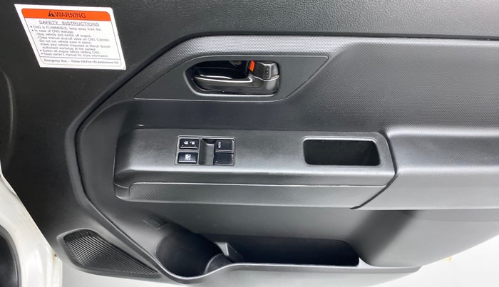 2019 Maruti New Wagon-R LXI CNG 1.0 L, CNG, Manual, 34,587 km, Driver Side Door Panels Control