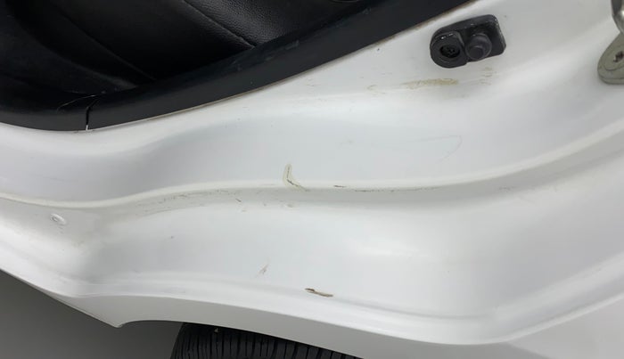 2019 Hyundai NEW SANTRO SPORTZ CNG, CNG, Manual, 1,19,947 km, Left C pillar - Paint is slightly faded