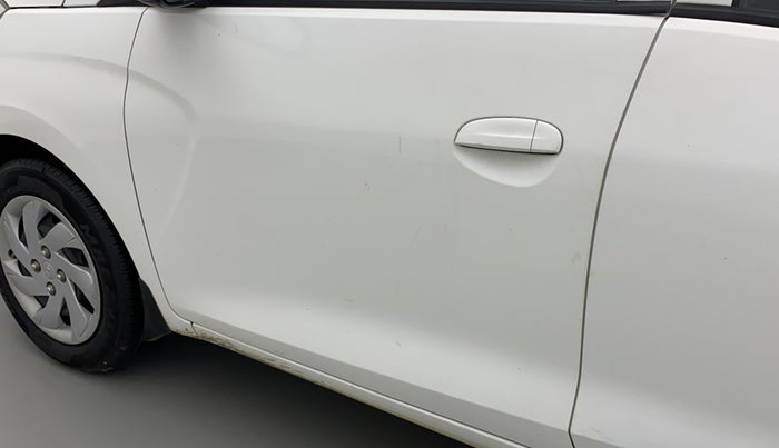 2019 Hyundai NEW SANTRO SPORTZ CNG, CNG, Manual, 1,19,947 km, Front passenger door - Minor scratches