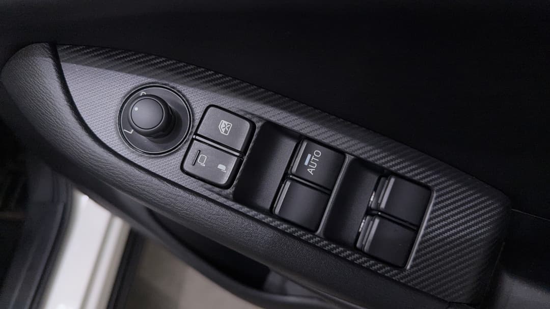 2022 Mazda CX-3 Maxx Sport (FWD), Manual, 42573 km, Drivers Side Door Panel Controls