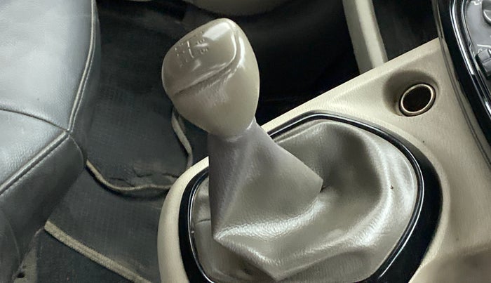 2015 Datsun Go T, Petrol, Manual, 78,195 km, Gear Lever