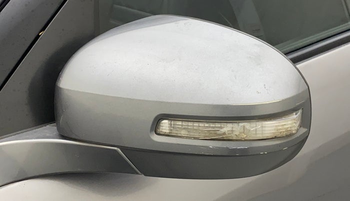 2013 Maruti Swift VXI, Petrol, Manual, 82,445 km, Left rear-view mirror - Indicator light has minor damage