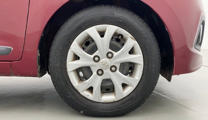 2014 Hyundai Grand i10 SPORTZ 1.2 KAPPA VTVT, Petrol, Manual, 70,563 km, Right Front Wheel