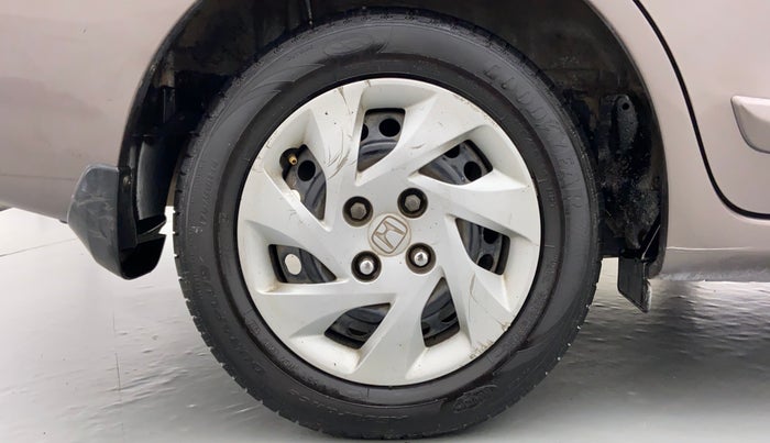 2014 Honda Amaze 1.5 SMT I DTEC, Diesel, Manual, 93,230 km, Right Rear Wheel