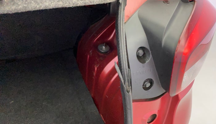 2018 Renault Kwid RXT 1.0 (O), Petrol, Manual, 69,645 km, Dicky (Boot door) - Weather strip has minor damage