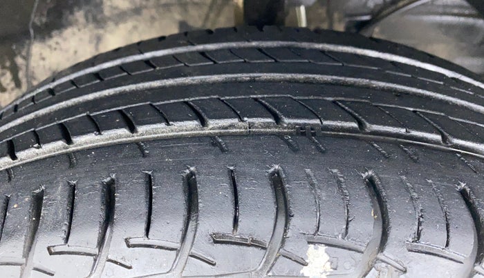 2019 Maruti Baleno DELTA 1.2 K12, Petrol, Manual, 29,431 km, Right Front Tyre Tread