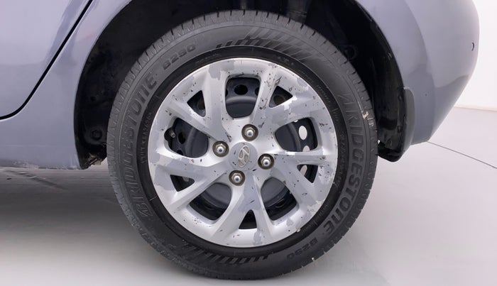 2017 Hyundai Grand i10 SPORTZ 1.2 KAPPA VTVT, Petrol, Manual, 96,786 km, Left Rear Wheel