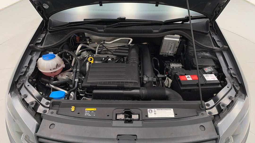 Open Bonnet (Engine)