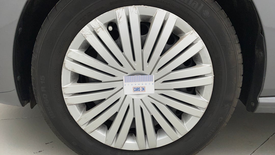 Wheels Hubcap Front LHS Scratch