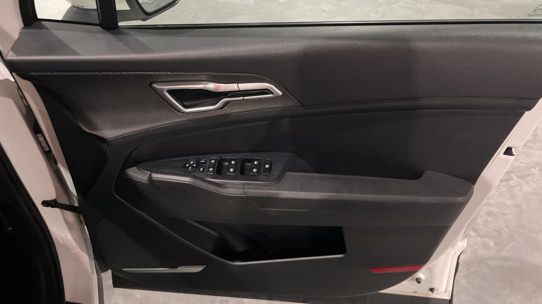 2024 Kia Sportage S (FWD), Automatic, 41498 km, Speaker View