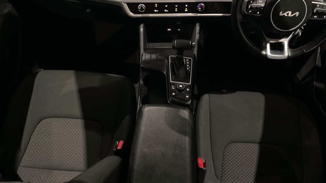 2024 Kia Sportage S (FWD), Automatic, 41498 km, Center Console