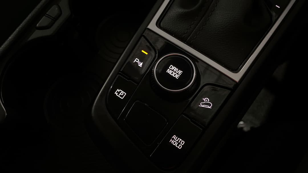 2024 Kia Sportage S (FWD), Automatic, 41498 km, Utility Switches/Buttons
